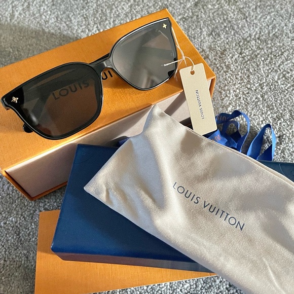 Authentic Louis Vuitton monogram fame rectangular sunglasses - Picture 1 of 12